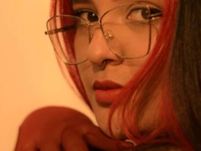 VICTORIA18X amateur webcam photo