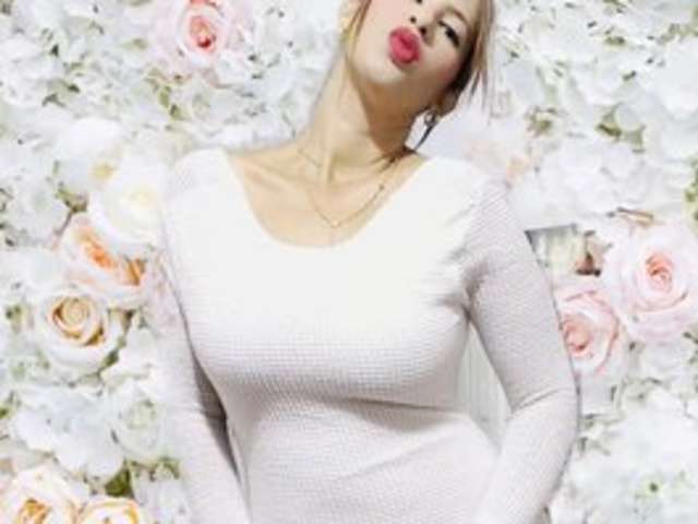 YESSIKA-BUSTAMANTE amateur webcam photo