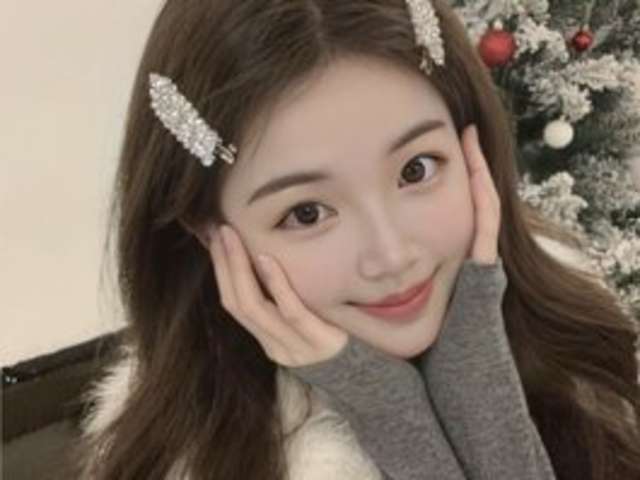 ZRBF888 amateur webcam photo